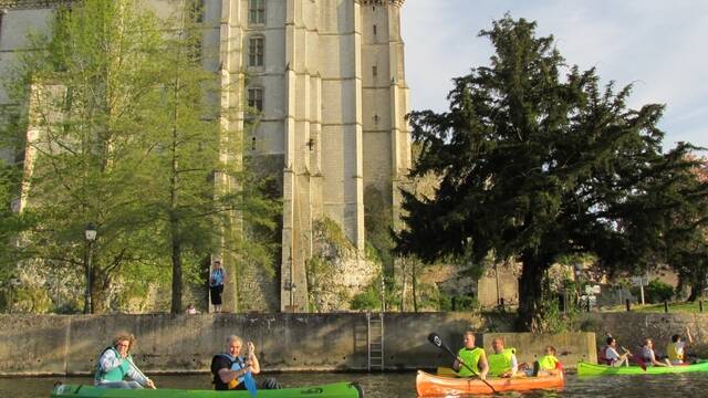 Canoë au pied du château