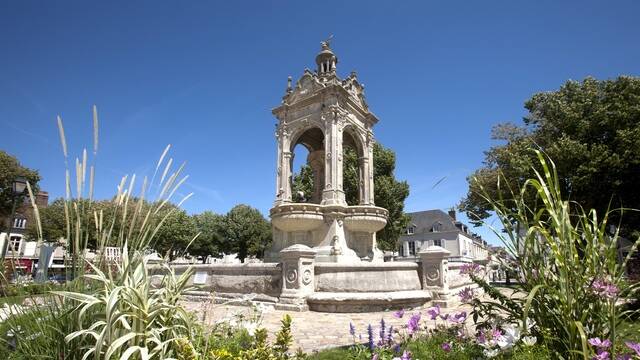 La fontaine monumentale