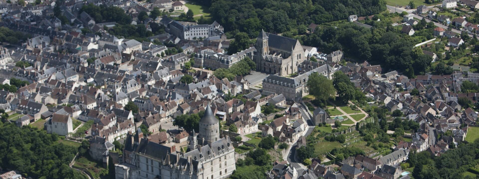 Luchtfoto van Châteaudun